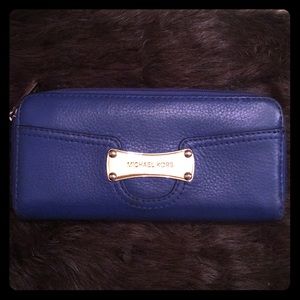 Michael Kors continental wallet